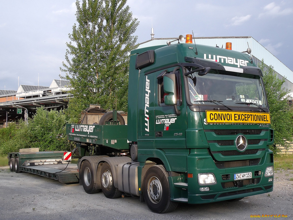 , mercedes, trucks